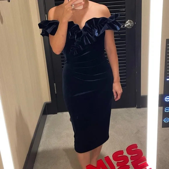 Aqua Women's Ruffled Velvet Dress - 100% Exclusive - Blue - Size 6 - Navy Aqua Women's Ruffled Velvet Dress - 100% Exclusive - Blue - Size 6 - Navy